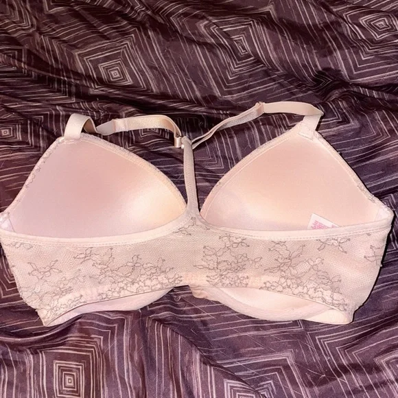 Victoria’s Secret Very Sexy Push-Up Bra - Picture 5 of 8